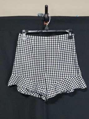 Zara Black And White Gingham High-Waisted Shorts Featuring A Ruffled Hem. 